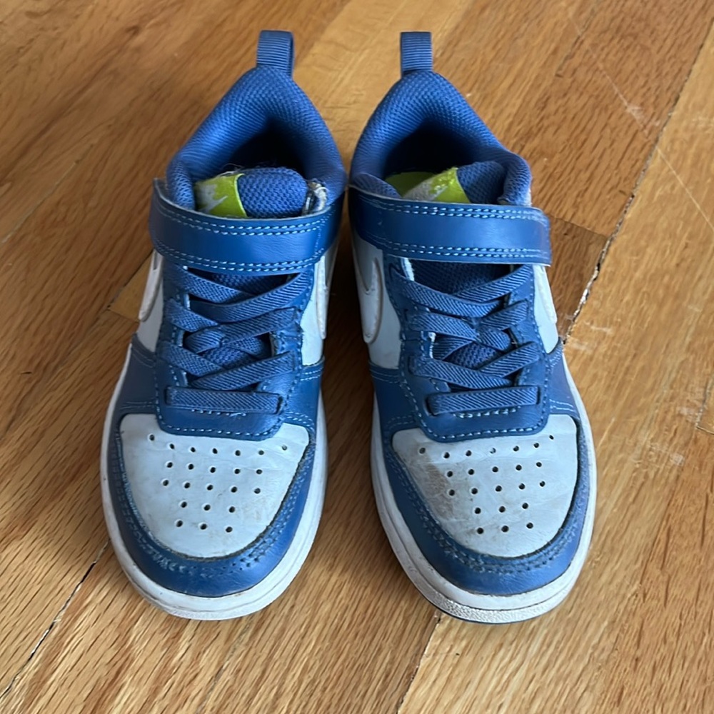 Nike boys sneakers